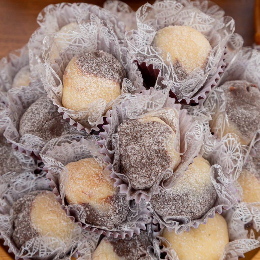 Bombom de coco crocante