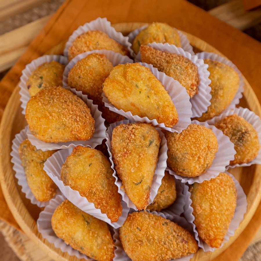 Risole de milho com catupiry